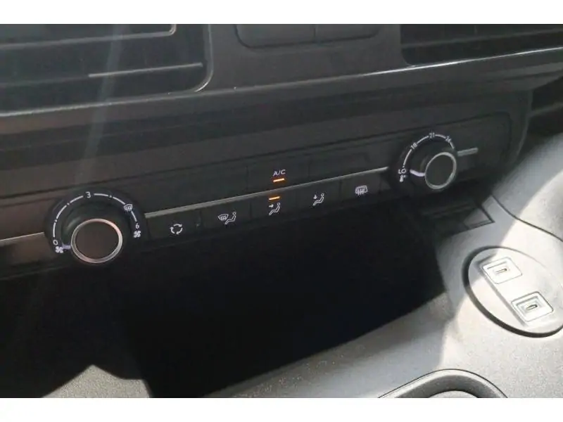 VEHICLE__CONDITION_SERVICE Citroen Berlingo Van M Light WHITE 15