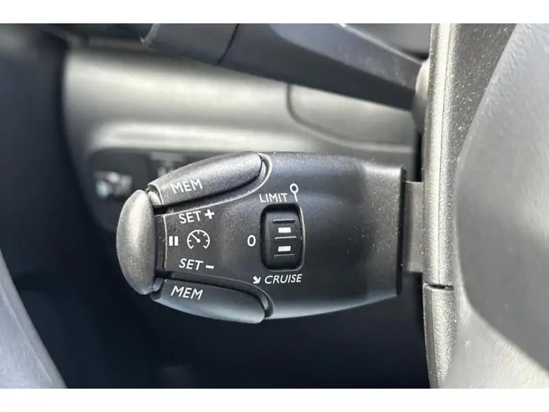Occasion Citroen C3 LIVE RED 23