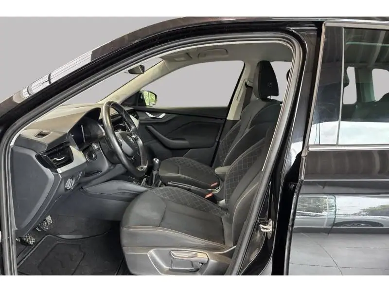 Occasion Skoda Kamiq Berline MANUAL BLACK 10