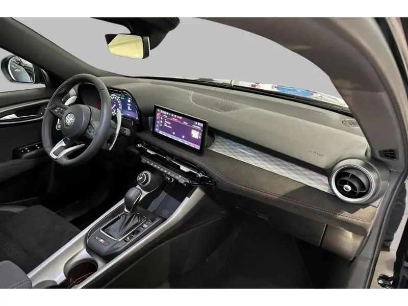 VEHICLE__CONDITION_SERVICE Alfa Romeo Tonale Veloce Hybrid 160 BLACK 2