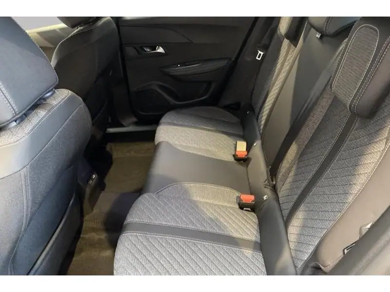 Occasion Peugeot 2008 Allure HYBRID 145 pk GREY 18