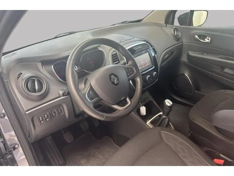 Occasion Renault Captur Berline 0.9 MANUAL GREY 10
