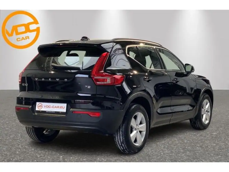 Occasion Volvo XC40 GEARTRONIC MOMENTUM CORE BLACK 3