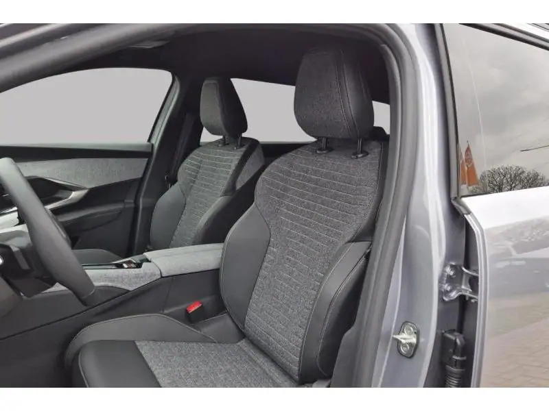 VEHICLE__CONDITION_SERVICE Peugeot 5008 ALLURE GREY 10
