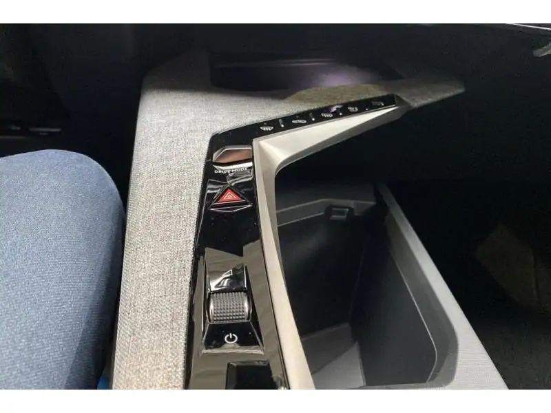 Occasion Peugeot 3008 ALLURE - HYBRID - 145 PK BLACK 36