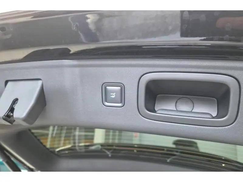VEHICLE__CONDITION_SERVICE Leapmotor B10 DESIGN BLACK 21