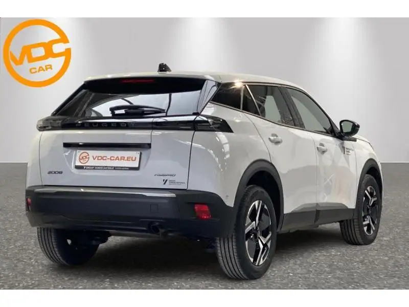 VEHICLE__CONDITION_SERVICE Peugeot 2008 ALLURE*DISPO 05/26 WHITE 3