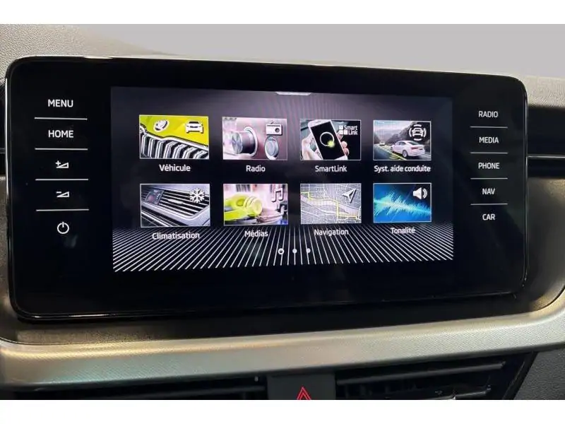 Occasion Skoda Kamiq Berline MANUAL BLACK 13