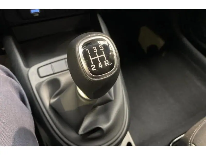 Occasion Hyundai i10 Berline MANUAL GREY 16
