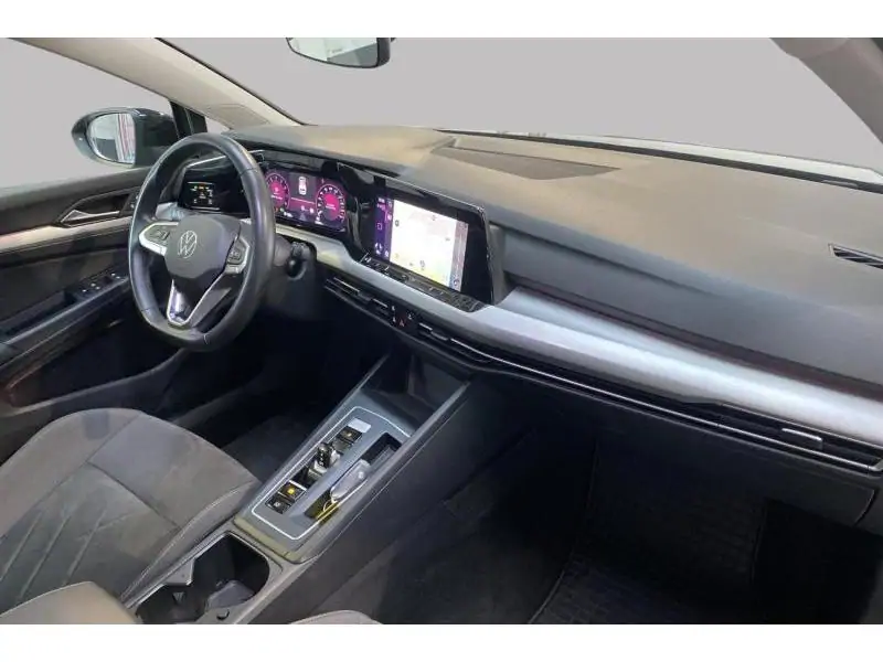 Occasion Volkswagen Golf VIII Life 1.0 TSI DSG BLACK 2