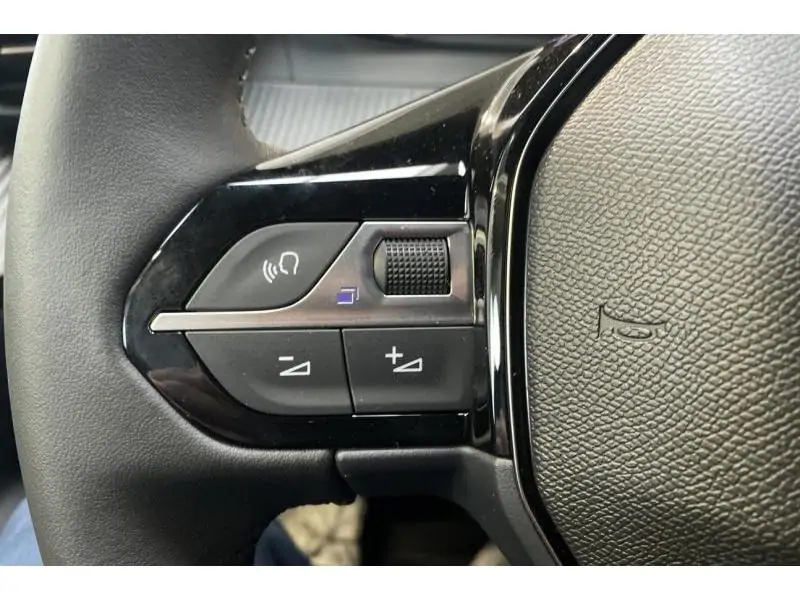 VEHICLE__CONDITION_SERVICE Peugeot 2008 ALLURE*Véh. de Direction! BLUE 21