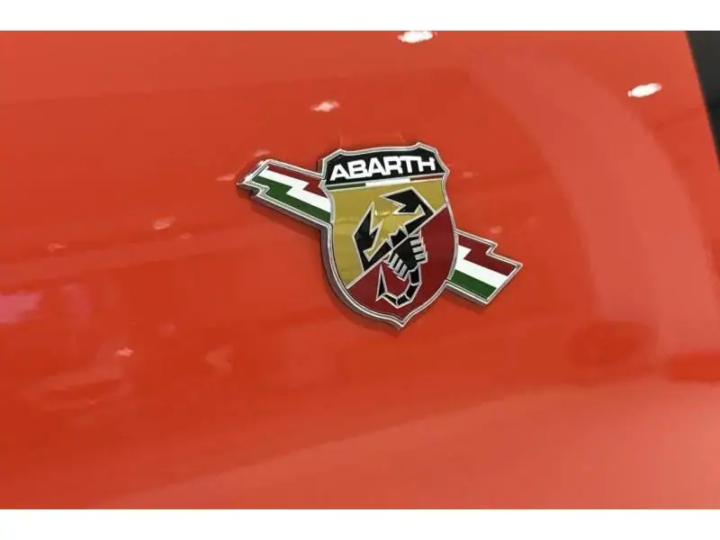 VEHICLE__CONDITION_SERVICE Abarth 595C Pack Turismo + Pack Tech ORANGE 31