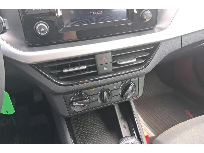 Occasion Skoda Kamiq SUV MANUAL BLACK 15