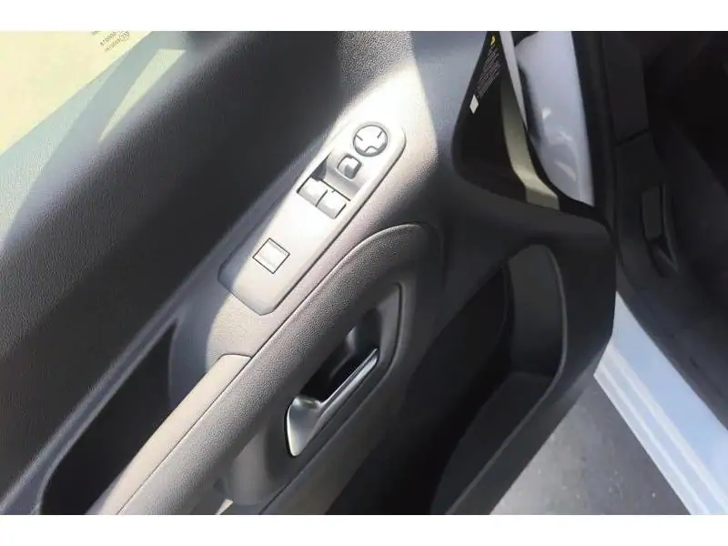 VEHICLE__CONDITION_SERVICE Citroen Berlingo III WHITE 17