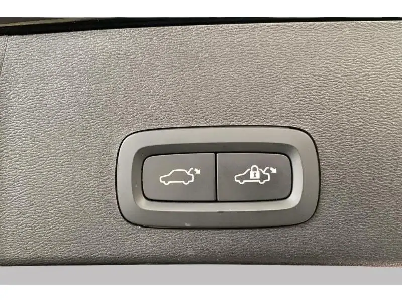 Occasion Volvo XC40 T5 PHEV RECHARGE PLUS DARK DESIGN BLACK 24