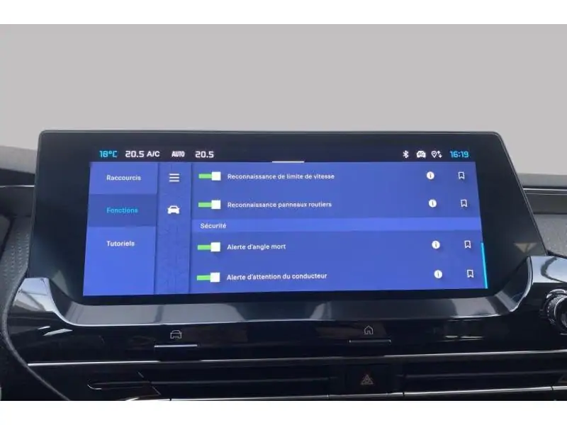 Occasion Citroen C5 X SHINE WHITE 37