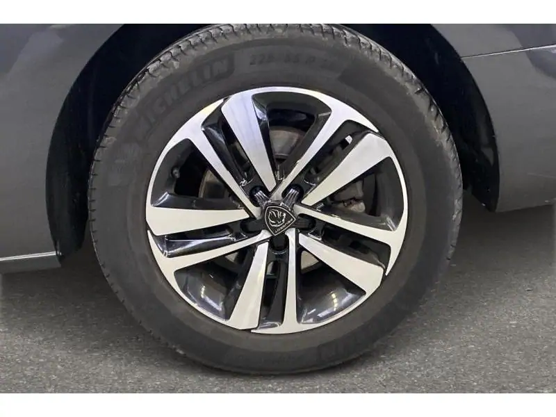 Occasie Peugeot Traveller Business 2.0 BlueHDi EAT8 180 pk GREY 20