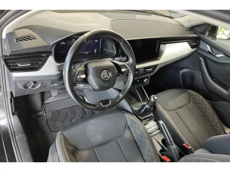 Occasion Skoda Kamiq Berline MANUAL BLACK 9