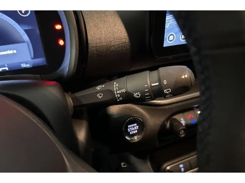 VEHICLE__CONDITION_SERVICE Fiat 600 Hybrid 110pk POP GREEN 23