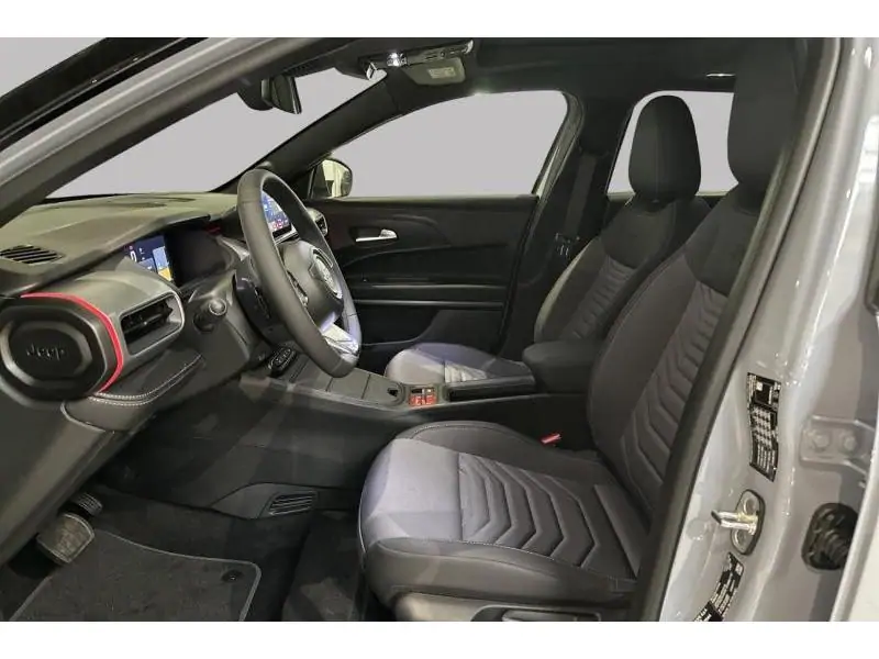 Démo Jeep Avenger E-Hybrid 4x2Altitude 1,2l 110hp E-Dct6 GREY 10