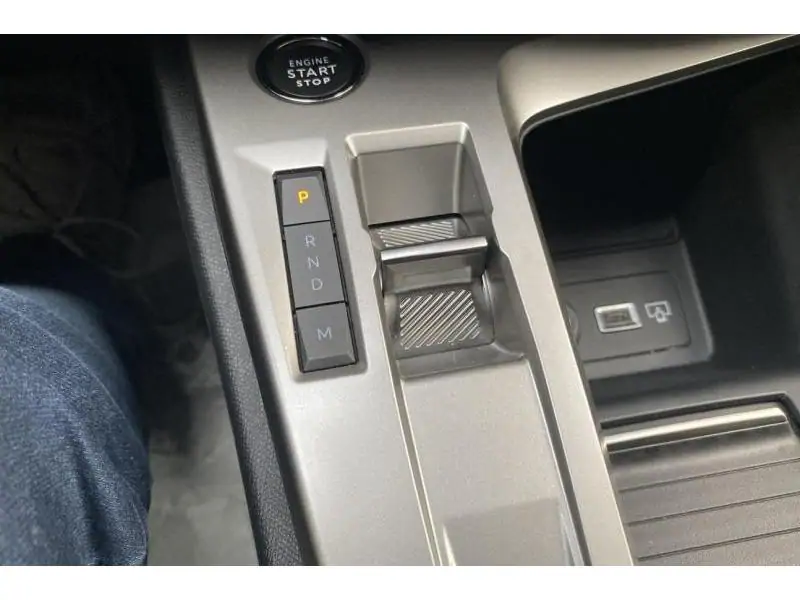 Occasion Peugeot 308 SW Allure 1.2 HYBRID 145 PK BLACK 16