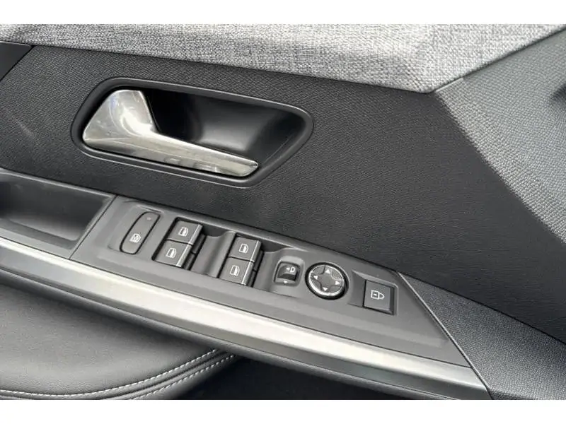 VEHICLE__CONDITION_SERVICE Peugeot 3008 GT BLUE 17