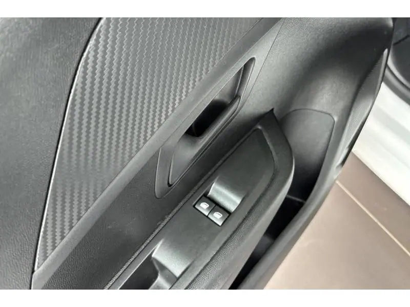 Occasion Peugeot 208 Like WHITE 17