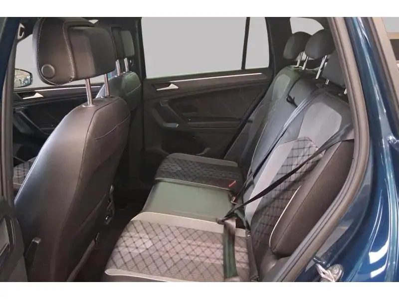 Occasion Volkswagen Tiguan III R Line 1.4 Plug in BLUE 18