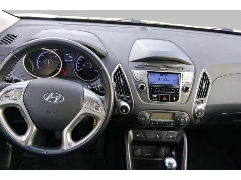 Occasion Hyundai ix35 SUV MANUAL WHITE 11