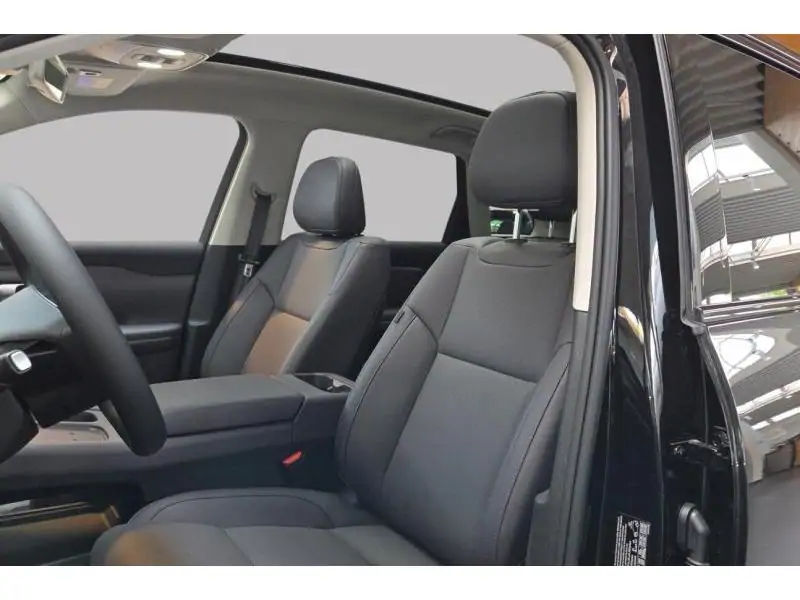 VEHICLE__CONDITION_SERVICE Leapmotor C10 DESIGN BLACK 11