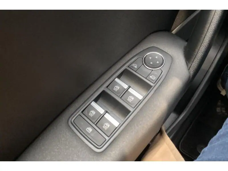 Occasion Renault Captur II WHITE 17