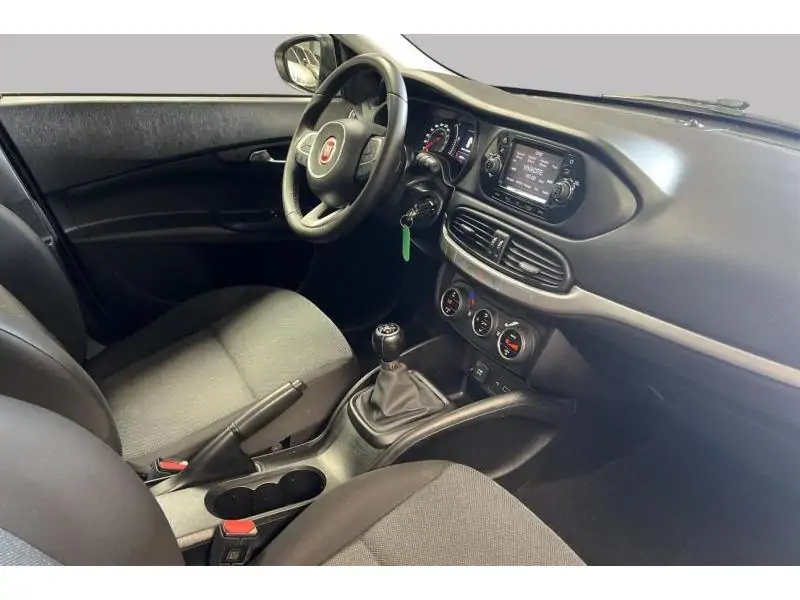 Occasion Fiat Tipo 5 portes/SW Pop GREY 2