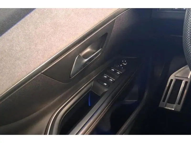 Occasion Peugeot 5008 II GT RED 17