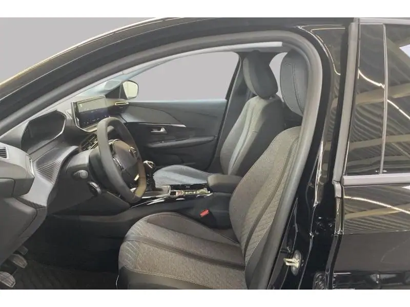 VEHICLE__CONDITION_SERVICE Peugeot 208 Allure 1.2 Turbo 100 Man.6 BLACK 10