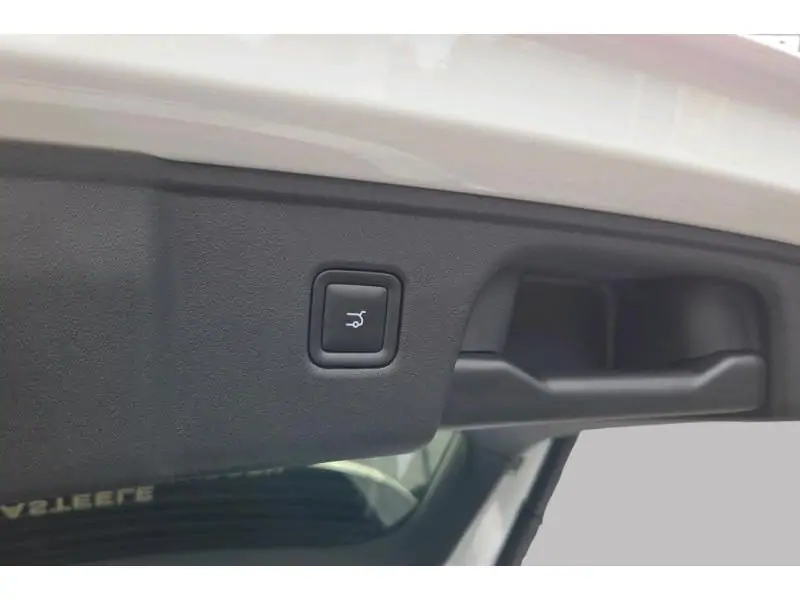 VEHICLE__CONDITION_SERVICE Leapmotor C10 DESIGN MY25 WHITE 29