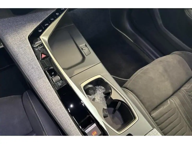 VEHICLE__CONDITION_SERVICE Peugeot 5008 GT GREY 16