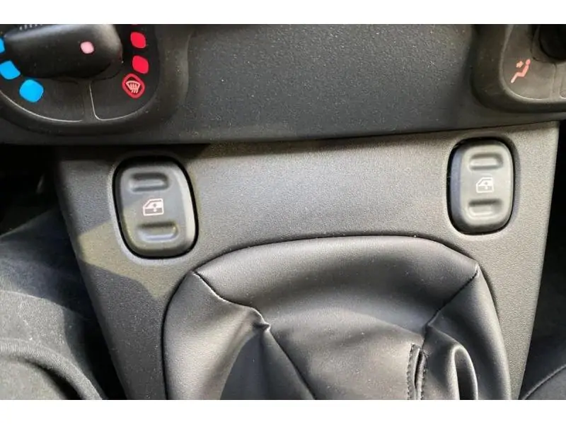 Démo Fiat Panda **0 km** BLACK 17