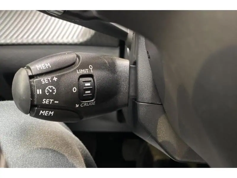 Occasion Peugeot 208 Allure HYBRID GREY 24