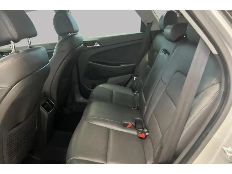 Occasion Hyundai Tucson SUV MANUAL GREY 16