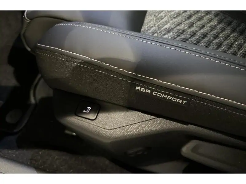 VEHICLE__CONDITION_SERVICE Peugeot 308 SW ALLURE Hybrid 145 BLUE 21