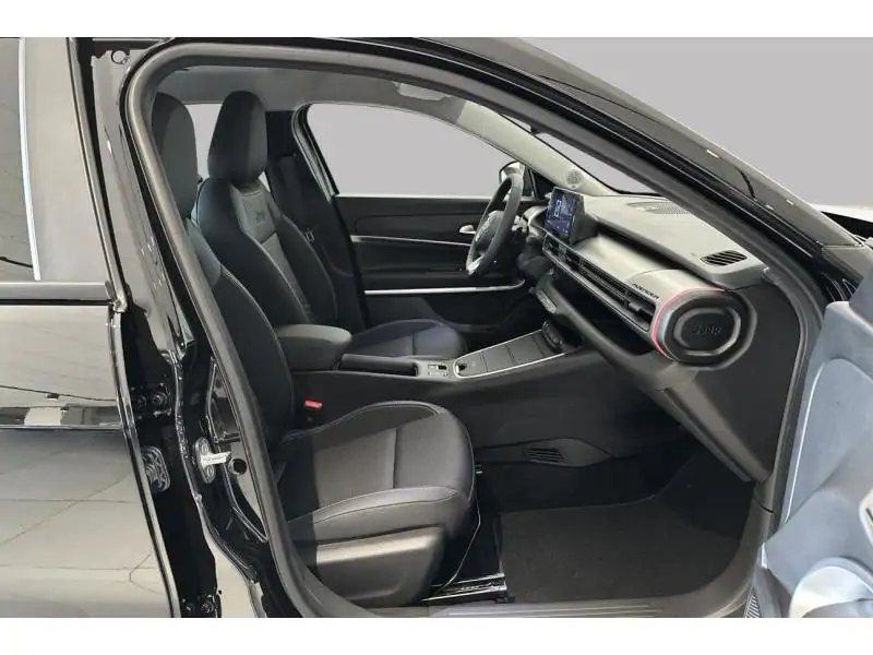 VEHICLE__CONDITION_SERVICE Jeep Avenger Altitude E-Hybrid BLACK 8