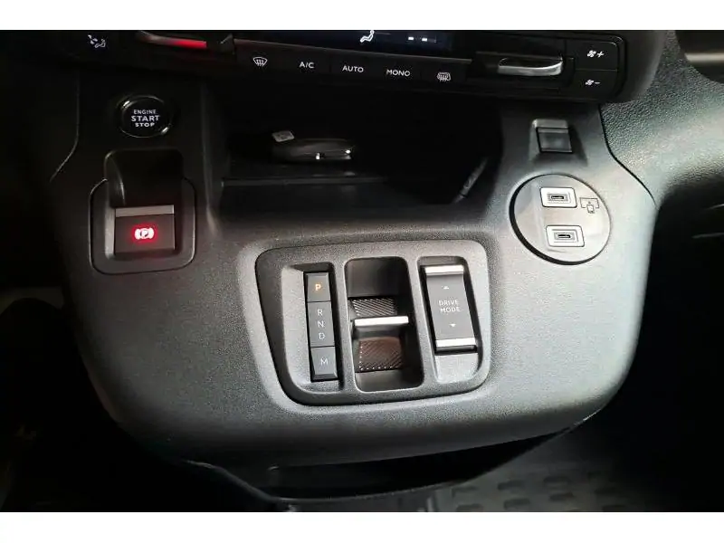Démo Citroen Berlingo M Diesel 130ch Automatique WHITE 16