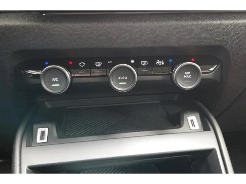 Occasion Citroen C4 SHINE and PACK BLACK 34