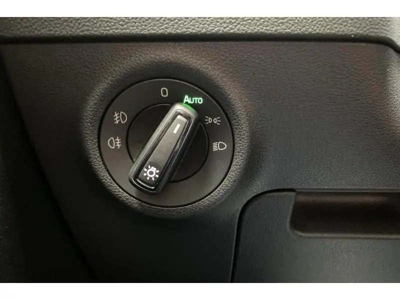Occasion Skoda Karoq Selection*Navi Détecteurs GREY 24