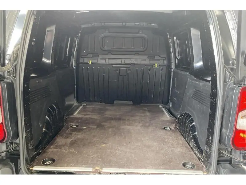 Occasion Opel Combo CARGO 1.5 D BLACK 19