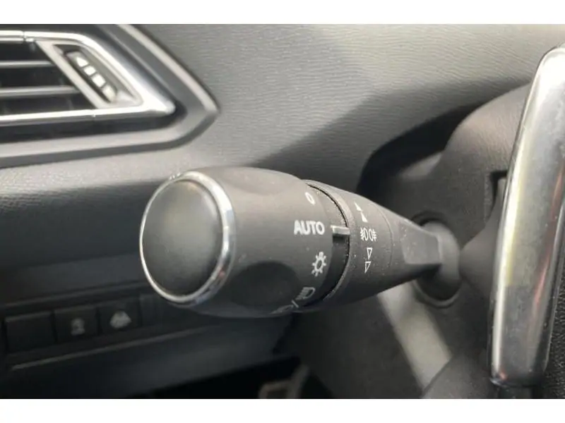 Occasion Peugeot 308 Allure pack EAT8*GPS Caméra BLACK 26