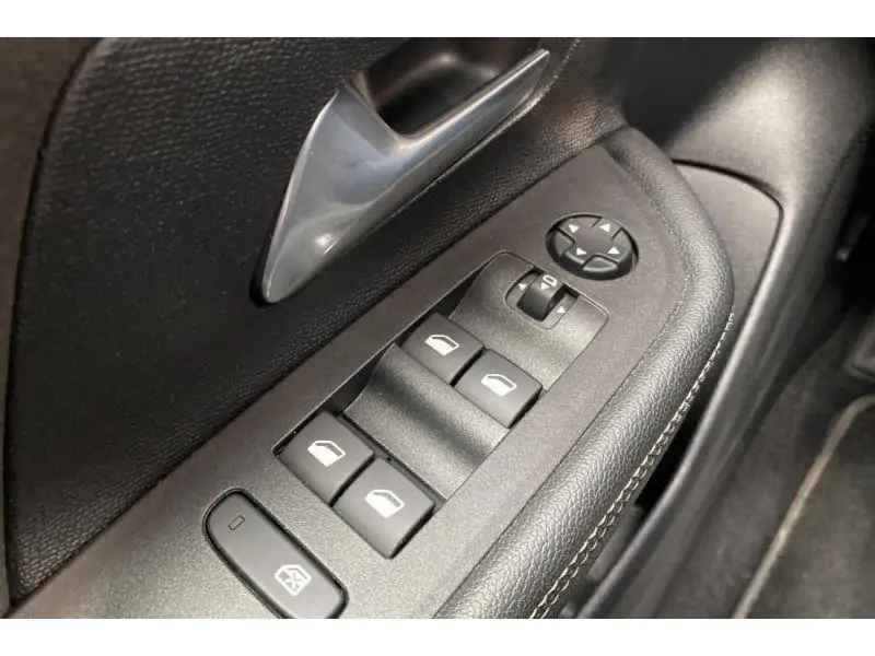 Occasion Opel Mokka Ultimate - FULL - AUTOMAAT RED 17