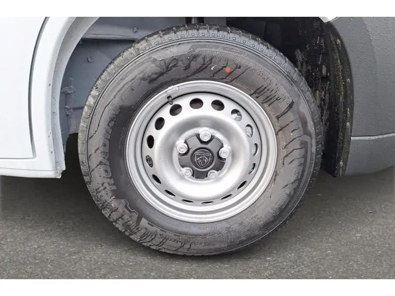 VEHICLE__CONDITION_SERVICE Peugeot Boxer 435 L3H2 140 3T trekvermogen WHITE 20