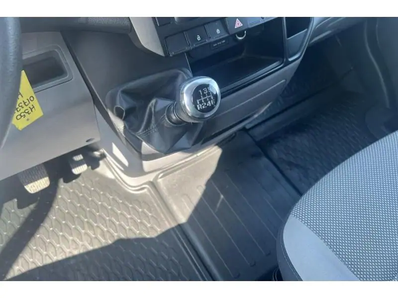 Occasion Hyundai H 350 Utilitaire MANUAL WHITE 16