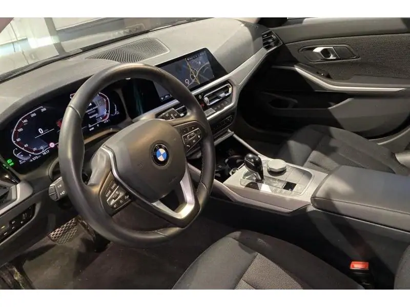 Occasion BMW Serie 3 318 d BLACK 9